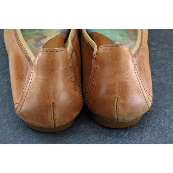 Born Size 6.5 M Brown Round Toe Ballet Leather Women - Picture 5 of 7